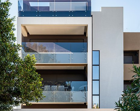 ΠΟΛΥΚΑΤΟΙΚΙΑ ΣΤΟΝ ΑΛΙΜΟ