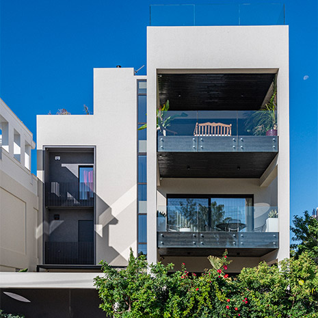 ΠΟΛΥΚΑΤΟΙΚΙΑ ΣΤΟΝ ΑΛΙΜΟ